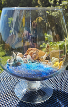 Load image into Gallery viewer, LARGE FEATURE BEACHY SCENE CANDLE HOLDER