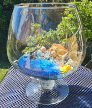 Load image into Gallery viewer, LARGE FEATURE BEACHY SCENE CANDLE HOLDER