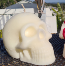 Load image into Gallery viewer, SKULL CANDLES handmade by me