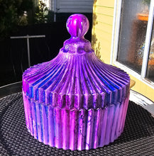 Load image into Gallery viewer, BEAUTIFUL 4 WICK SOY CANDLE