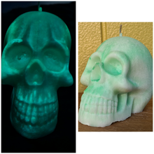 Load image into Gallery viewer, SALEš„SKULL CANDLES handmade by me