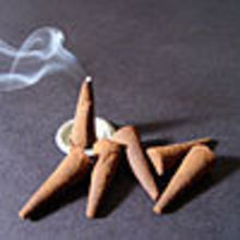 Load image into Gallery viewer, DEVINE MASSAGE OIL essential oil or fragrance oil new 200ml