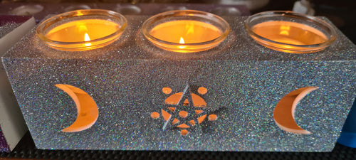 GLITTER TRIPLE MOON  T LIGHT CANDLE HOLDER