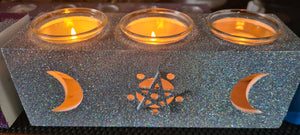 GLITTER TRIPLE MOON  T LIGHT CANDLE HOLDER