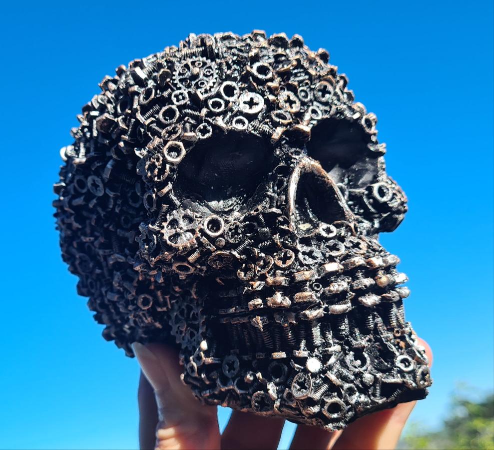 Sale🔥NUTS N BOLTS SKULL FIGURINE