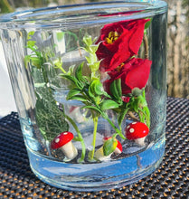 Load image into Gallery viewer, HANDMADE FLORAL CANDLE HOLDER