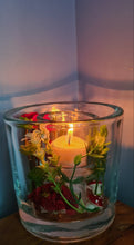 Load image into Gallery viewer, HANDMADE FLORAL CANDLE HOLDER