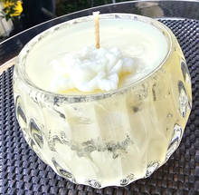 Load image into Gallery viewer, ART DECO FRENCH VANILLA  CANDLE