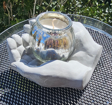 Load image into Gallery viewer, CONCRETE CUPPED HANDS &amp; CANDLE in/outdoor