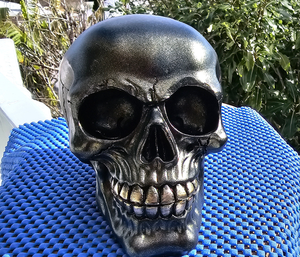 Sale🔥BLACK/BRONZE SKULL FIGURINE