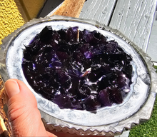Load image into Gallery viewer, AMETHYST GEODE CANDLE