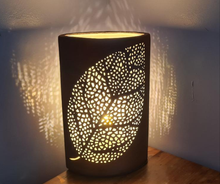 Load image into Gallery viewer, PAINTED LEAF CERAMIC LAMP