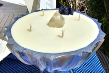 Load image into Gallery viewer, EXQUISITE CRYSTAL 3 FRAGRANCES IN 1 CANDLE