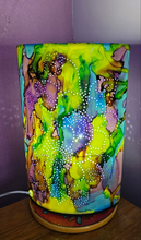 Load image into Gallery viewer, DYED FUNKY FLOWER LAMP