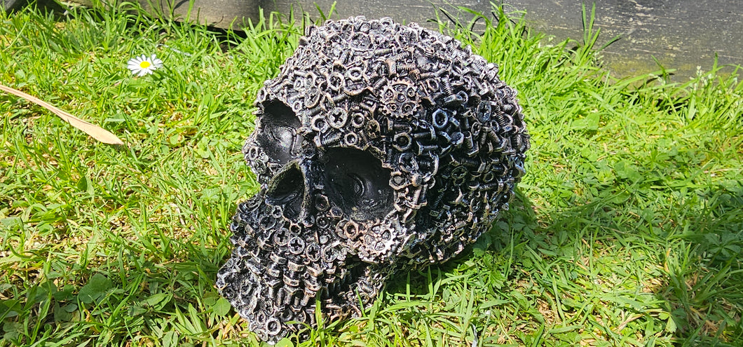 NUTS N BOLTS SKULL FIGURINE