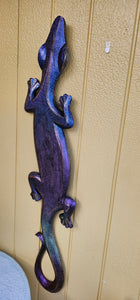 HAND PAINTED WOODEN GHECKO DOT ART