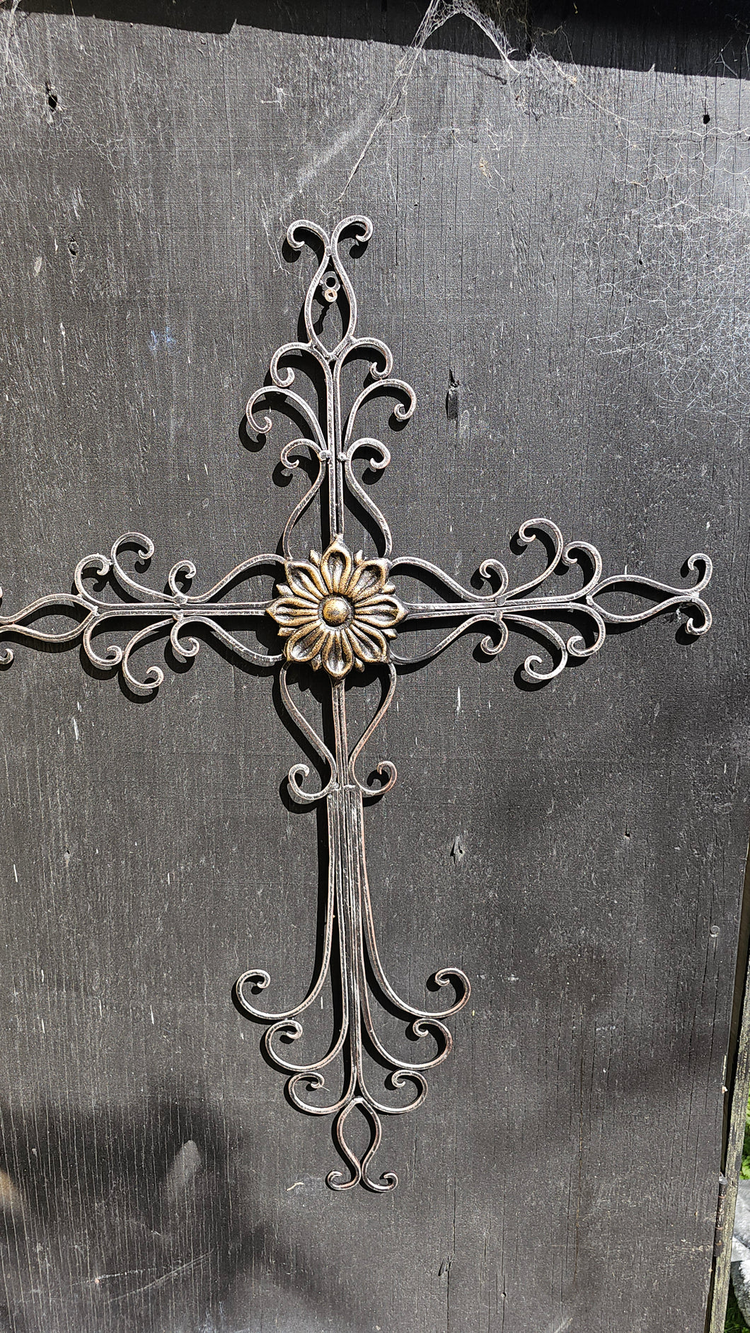 METAL CROSS WALL ART