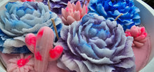 Load image into Gallery viewer, WILDBERRY MOUSSE HANDMADE CANDLE