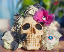 Load image into Gallery viewer, HANDMADE HALLOWEEN LAMP
