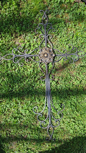 METAL CROSS WALL ART