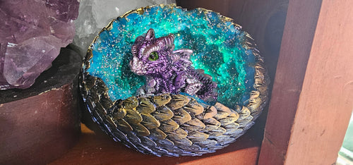 COLOUR CHANGING CRYSTAL DRAGON EGG