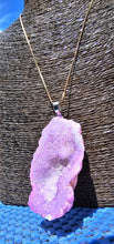 Load image into Gallery viewer, AURA QUARTZ PENDANT NECKLACE