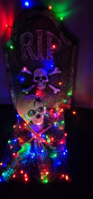 Load image into Gallery viewer, HALLOWEEN R.I.P GRAVE LAMP