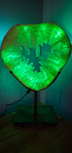 Load image into Gallery viewer, QUARTZ ARIA ON STAND WITH LIGHT
