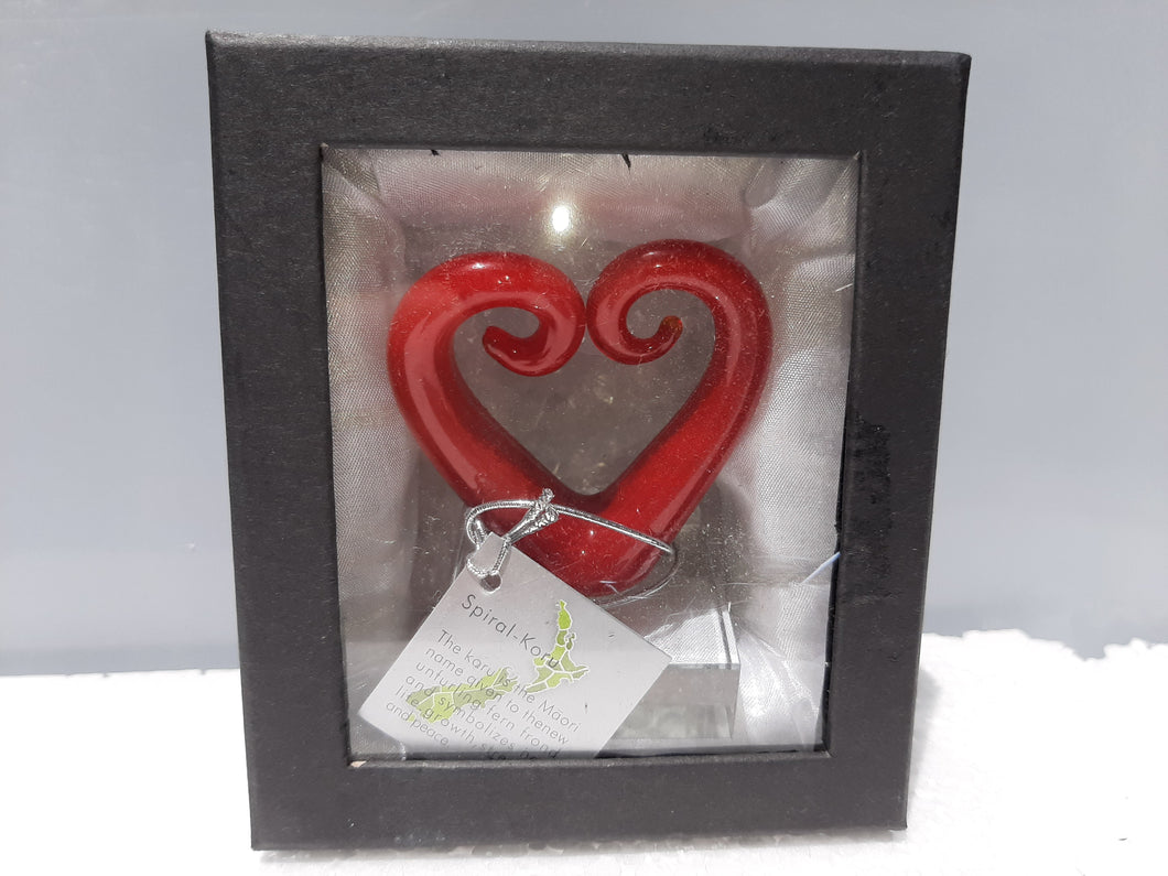 MED RED  GLASS HEART FIGURINE