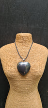 Load image into Gallery viewer, CRYSTAL HEART NECKLACE