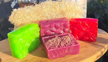 Load image into Gallery viewer, NEW ESSENTIAL OIL LOOFAH  ( Handpoured)