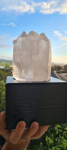 Load image into Gallery viewer, LARGE CLEAR QUARTZ CLUSTER