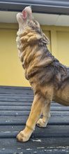 Load image into Gallery viewer, HOWLING WOLF FIGURINE-large