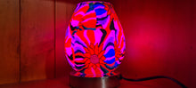 Load image into Gallery viewer, SUNFLOWER POLYMER LAMP WAX/ ESSENTIAL OIL WARMER