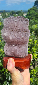 SHIMMERING AMETHYST CRYSTAL LAMP