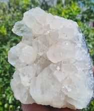 Load image into Gallery viewer, GREEN AMETHYST CUT BASE