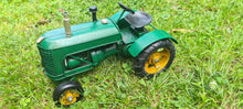 Load image into Gallery viewer, GREEN TRACTOR