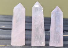 Load image into Gallery viewer, MINI ROSE QUARTZ POINTS
