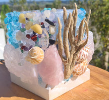 Load image into Gallery viewer, HANDMADE ROSE QUARTZ BEACHY LAMP