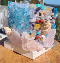 Load image into Gallery viewer, HANDMADE ROSE QUARTZ BEACHY LAMP