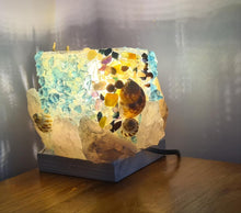 Load image into Gallery viewer, HANDMADE ROSE QUARTZ BEACHY LAMP