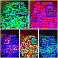 Load image into Gallery viewer, Sale💥FLOWERS POLYMER LAMP WAX/ ESSENTIAL OIL WARMER